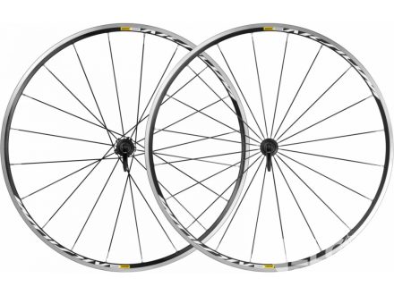 zapletené kola Mavic Aksium UB 2017